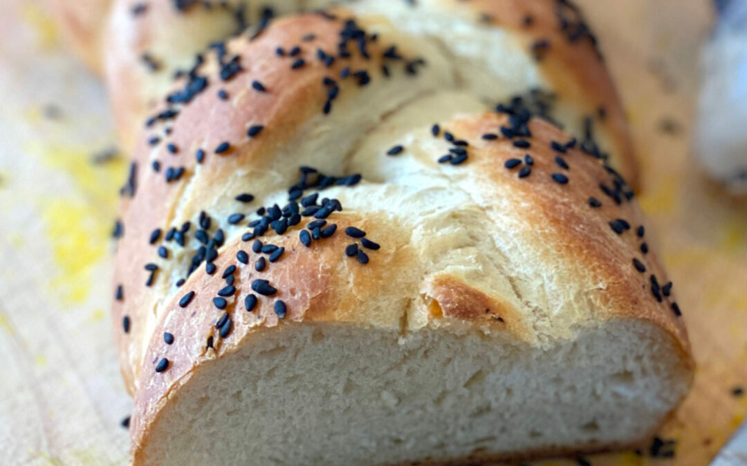 Fletteloff: A braided loaf to bring you happiness