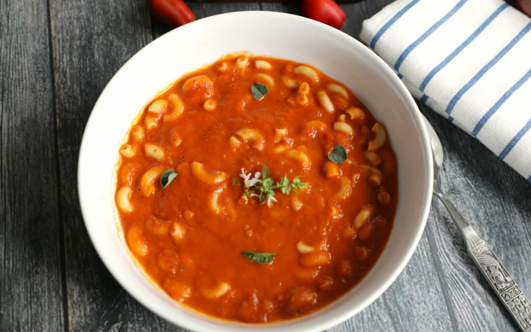 Fresh Tomato Soup with Macaroni (Fersk Tomatsuppe med Makaroni)